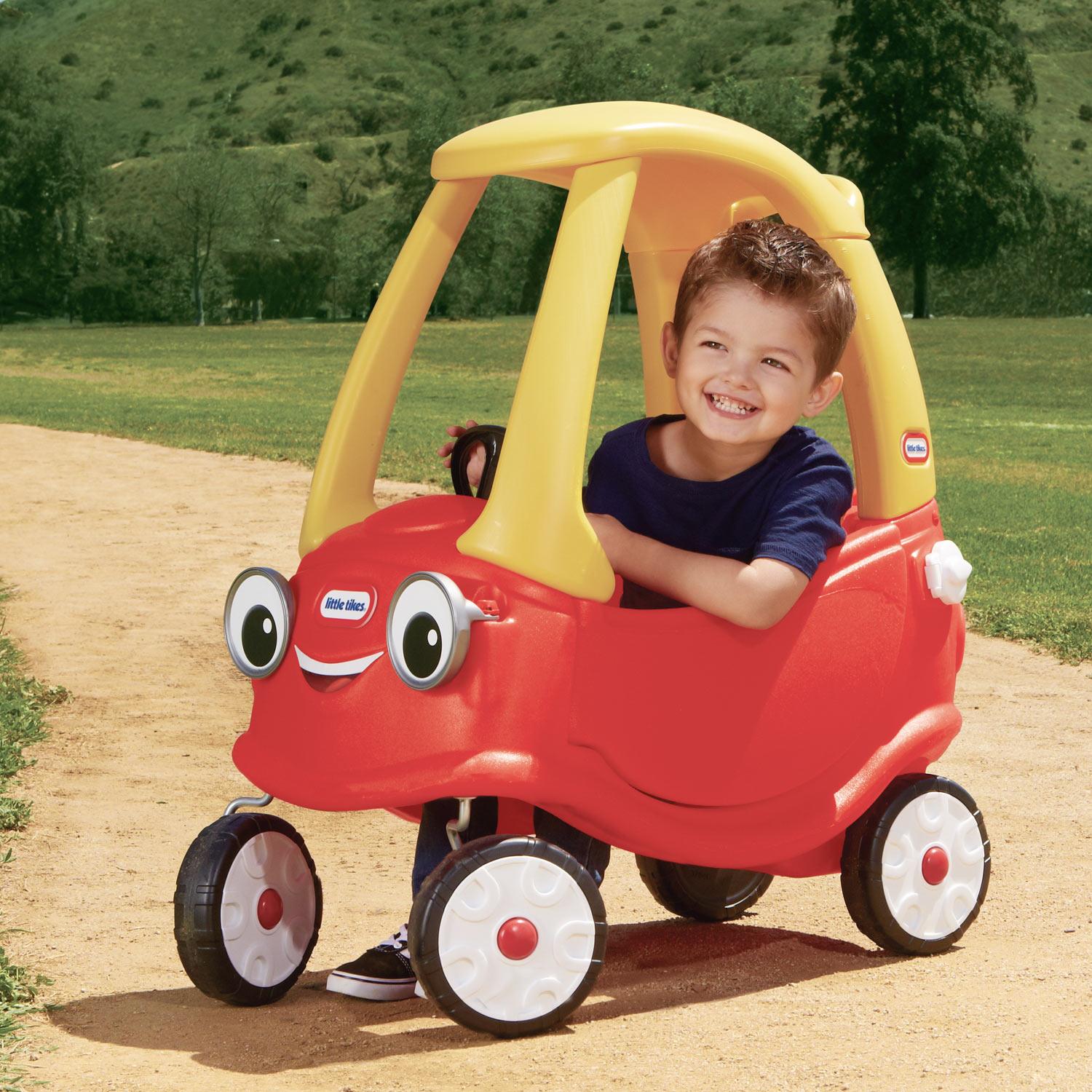 Cozy Coupe® - Classic Ride-On Car with Removable Floorboard with Growing Ride-On Play